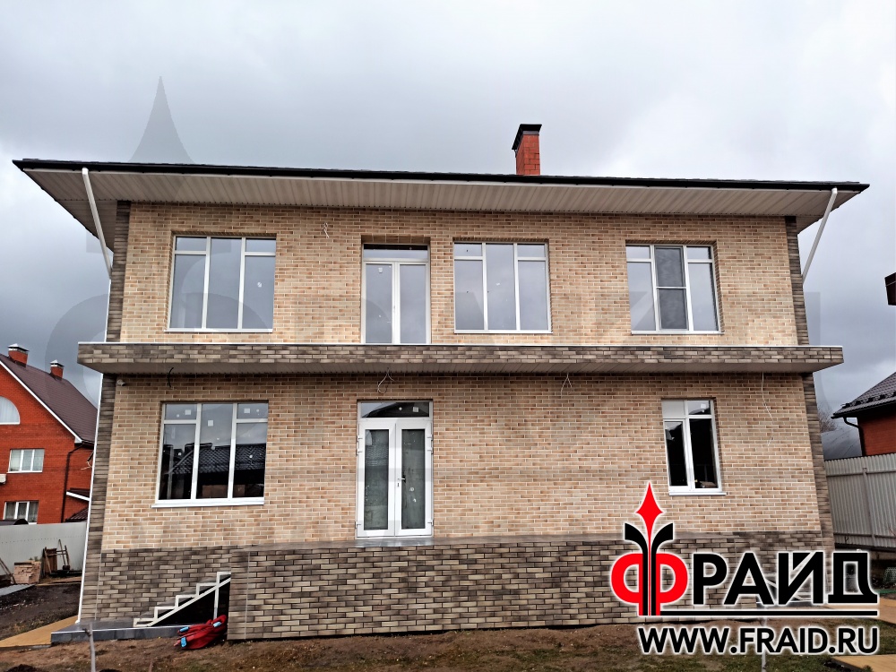 Дом из поризованной керамики. Термопанели Фрайд Премиум с клинкерной плиткой Cerrad Retro Brick Salt и Retro Brick Pepper